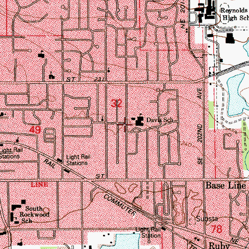 Topographic Map of Davis Elementary School, OR