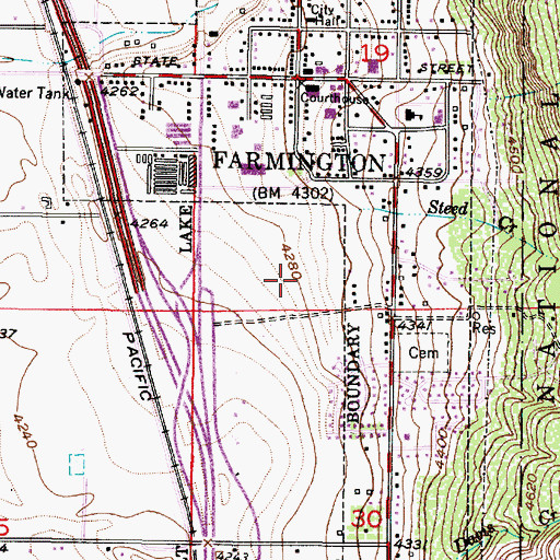 Topographic Map of Steed Creek Estates, UT