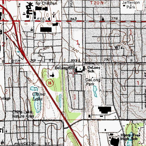 Topographic Map of De Long Elementary School, WA