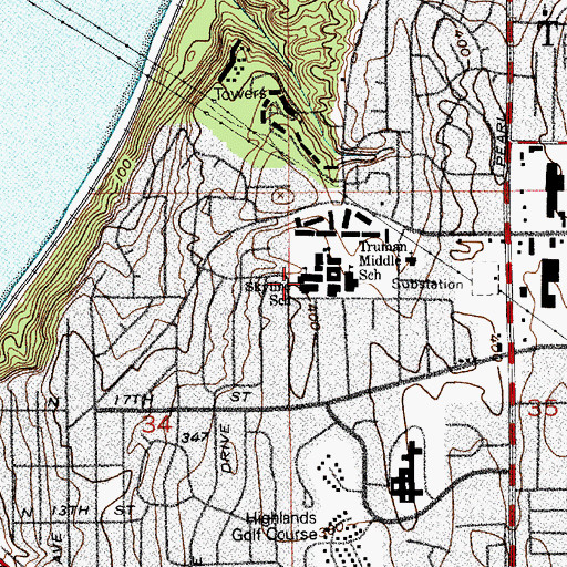 Topographic Map of Skyline Elementary School, WA