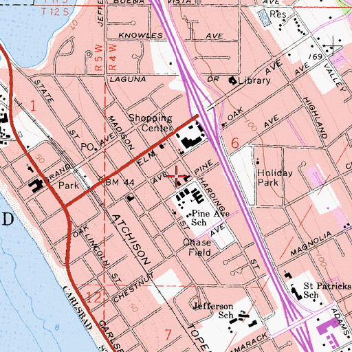 Topographic Map of Carlsbad Community Church, CA