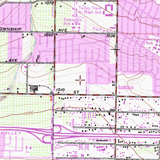Topographic Map of Simi Valley City Hall, CA