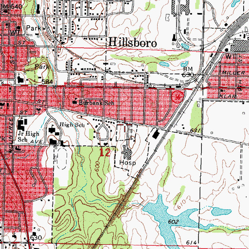 Topographic Map of Hillsboro Ambulance Service, IL