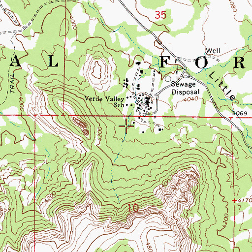 Topographic Map of Verde Valley School, AZ