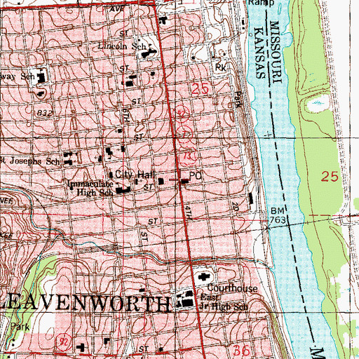 Topographic Map of Leavenworth Post Office, KS
