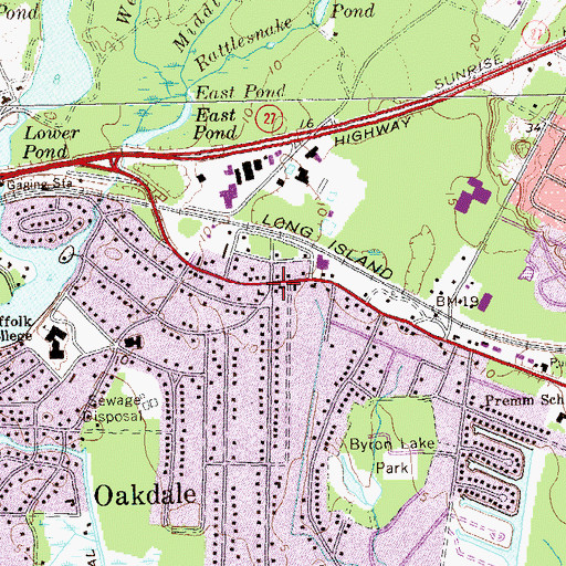Topographic Map of Oakdale, NY