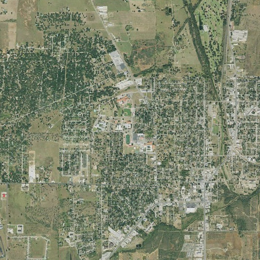 Aerial imagery of Pleasanton Intermediate School, TX