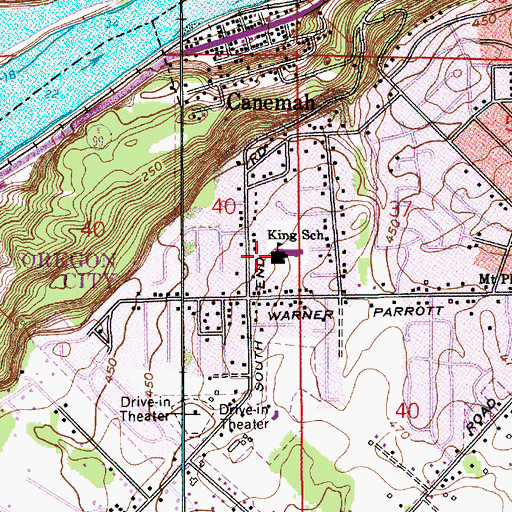 Topographic Map of King Elementary School, OR