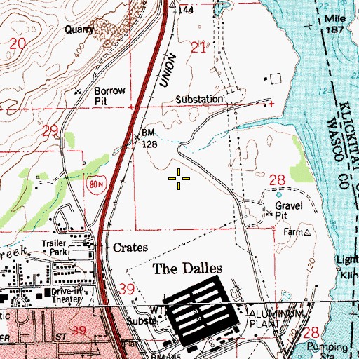 Topographic Map of Chenoweth Flat, OR