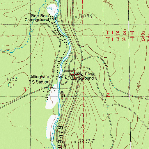 Topographic Map of Smiling River Recreation Site, OR
