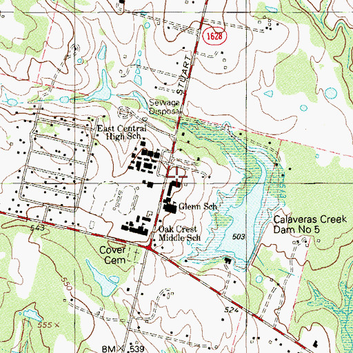 Topographic Map of Oak Crest Junior High School, TX