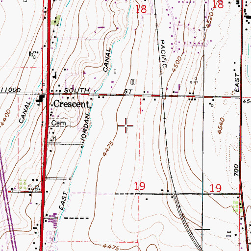 Topographic Map of Crescent View Middle School, UT