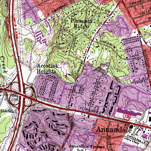 Topographic Map of Hidden Oaks Nature Center, VA