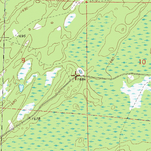 Topographic Map of Giant Pine Ski and Hike Parking Lot, WI
