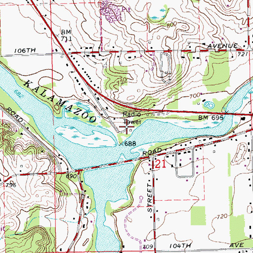 Topographic Map of WQXC-AM (Otsego), MI