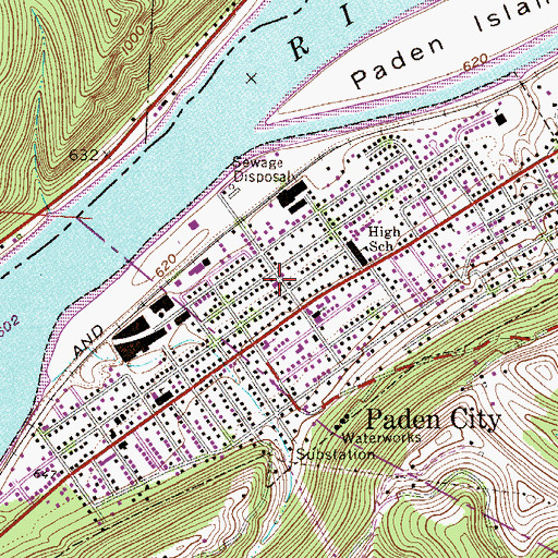 Topographic Map of Paden City City Hall, WV