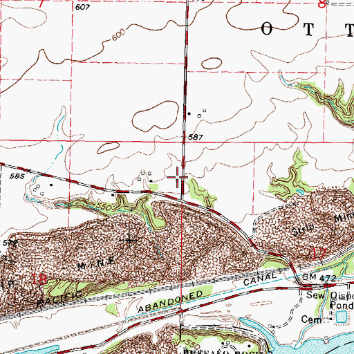 Topographic Map of Strawn School (historical), IL
