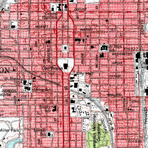 Topographic Map of Bloomington City Hall, IL