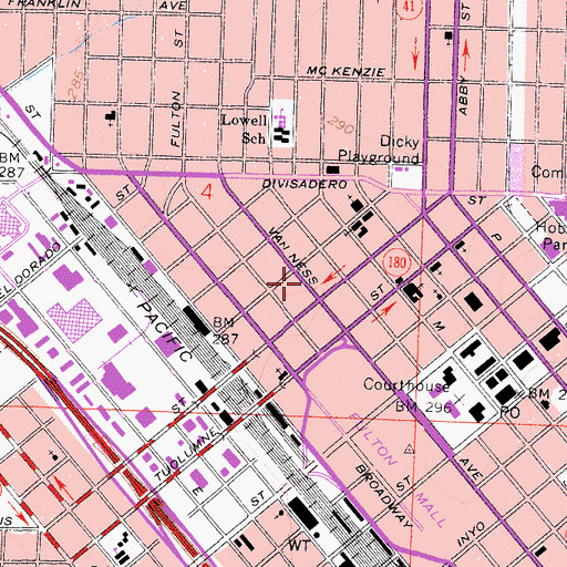 Topographic Map of Fresno Metropolitan Museum, CA