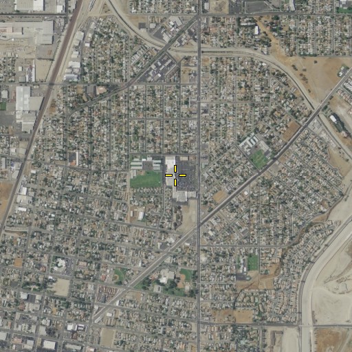 Aerial/Satellite Image of Mount Vernon Shopping Center, CA