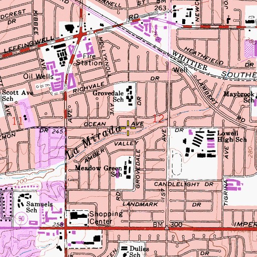Topographic Map of East La Mirada, CA