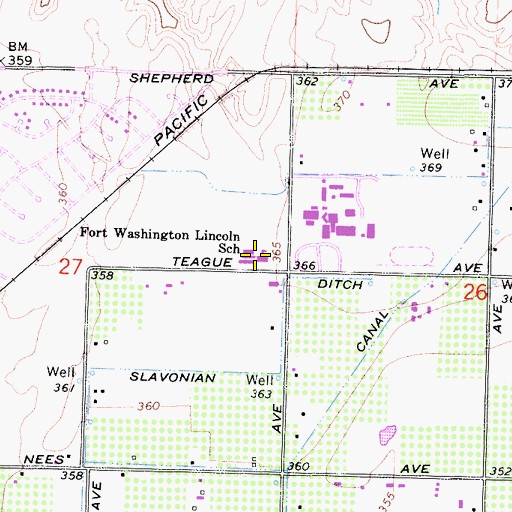 Topographic Map of Fort Washington Elementary School, CA