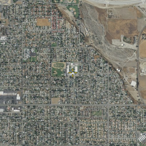 Aerial/Satellite Image of Frisbie Middle School, CA