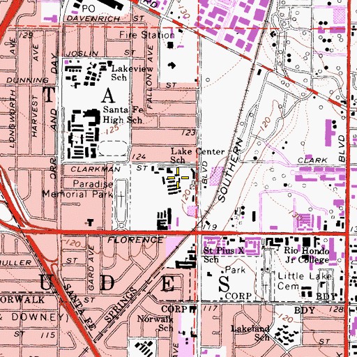 Topographic Map of Lake Center Middle School, CA