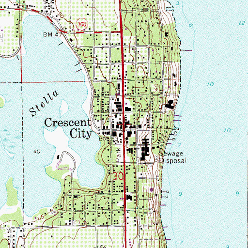 Topographic Map of Crescent City City Hall, FL