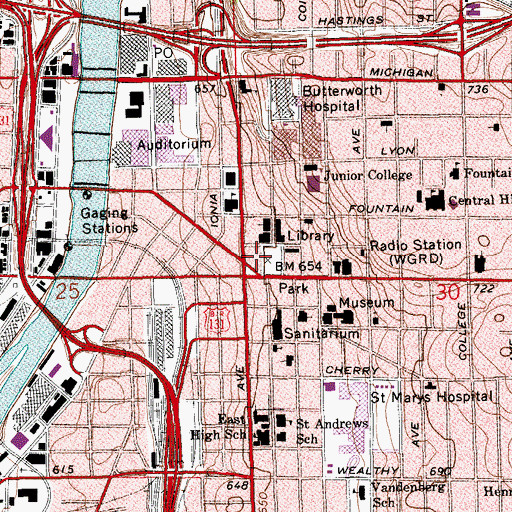 Topographic Map of Grand Rapids Children's Museum, MI