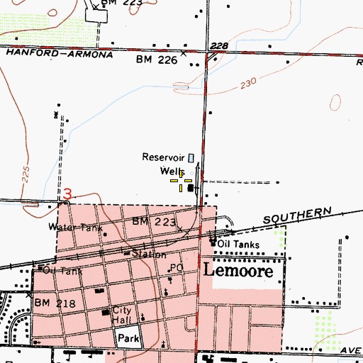 Topographic Map of Lemoore Volunteer Fire Department North Side Station, CA
