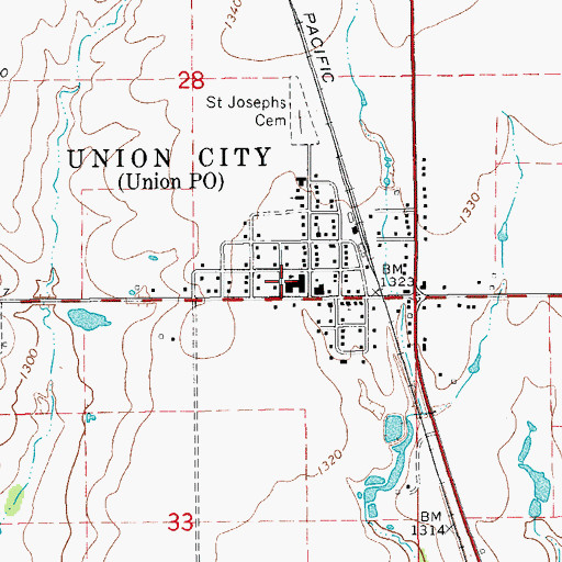 Topographic Map of Union City Elementary School, OK