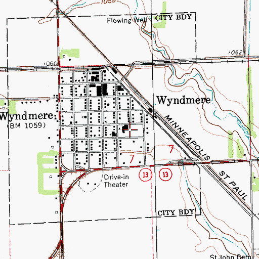 Topographic Map of Wyndmere Public School, ND