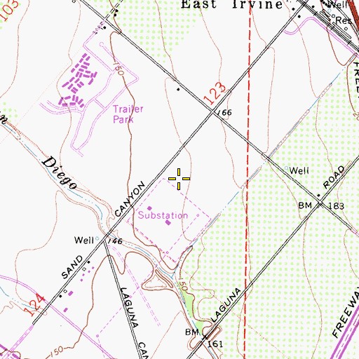 Topographic Map of Irvine Post Office, CA