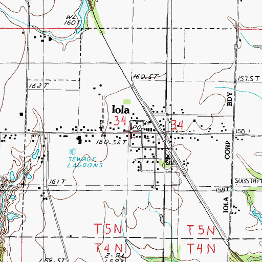 Topographic Map of Iola, IL