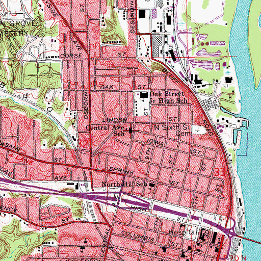 Topographic Map of Central Avenue School, IA