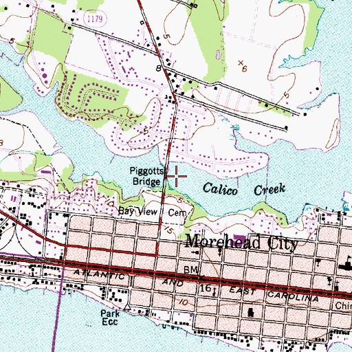 Topographic Map of Piggotts Bridge, NC