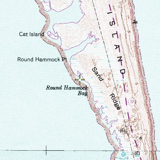 Topographic Map of Round Hammock Bay, NC